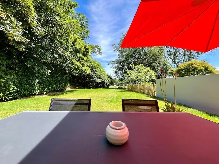 Le Gite De Soani Avec Terrasse & Jardin Saint-Évarzec 0*,